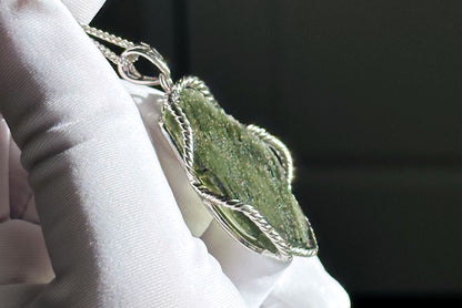 12.27Grams, Authentic Raw Moldavite tektite Silver Warpped Pendant, Real Raw Moldavite Pendant, 天然稀有捷克陨石原石手工包纯银吊坠