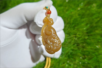 Certified Natural Qiemo Sugar Nephrite Jade Hand-Carved Ruyi Pendant, 天然且末糖手工雕刻如意吊坠