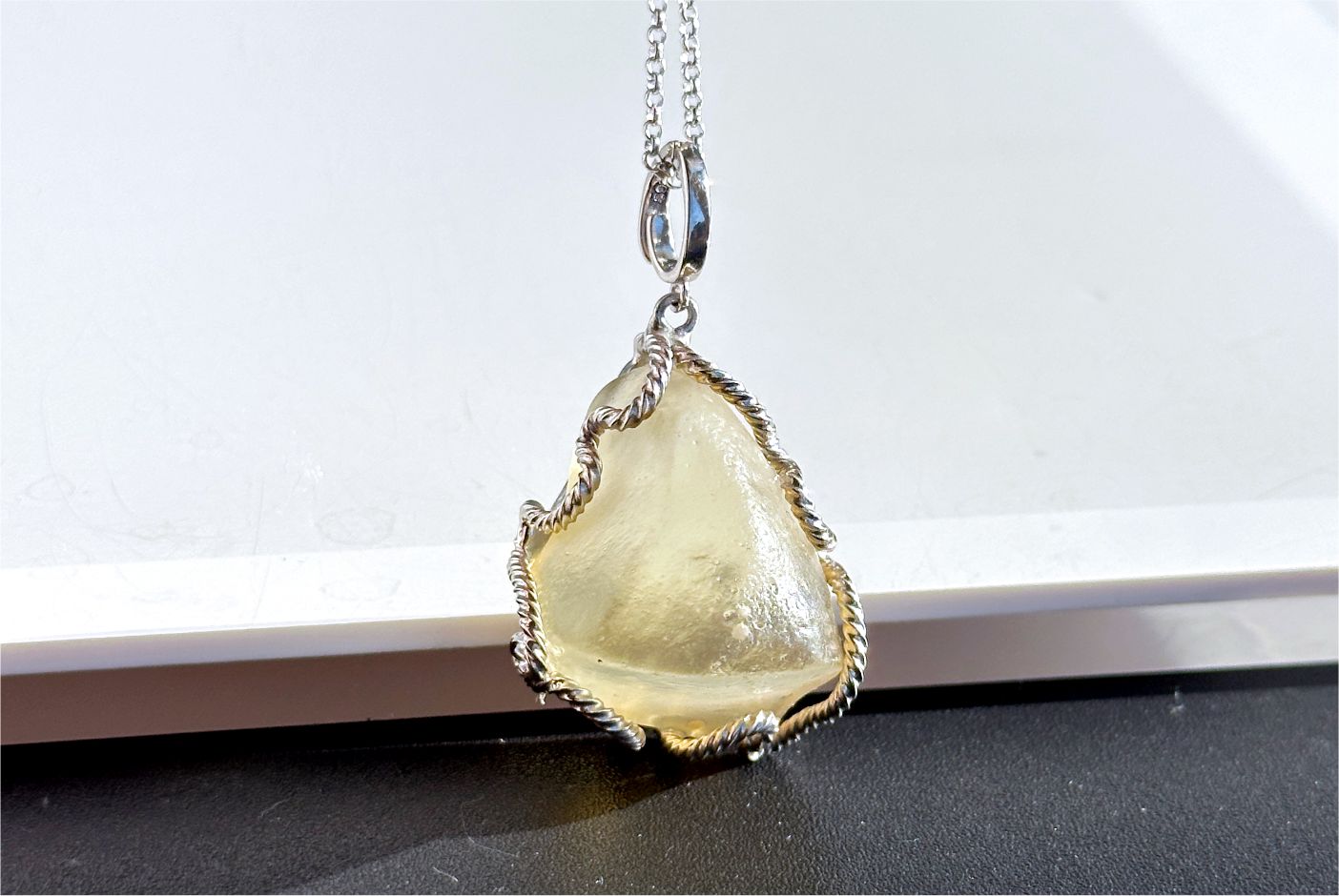 14.526Grams, Natural Authentic Libyan Desert Glass Tektite Silver Wrapped Pendant, Raw Libyan Desert Glass Pendant, 天然利比亚黄金陨石原石吊坠