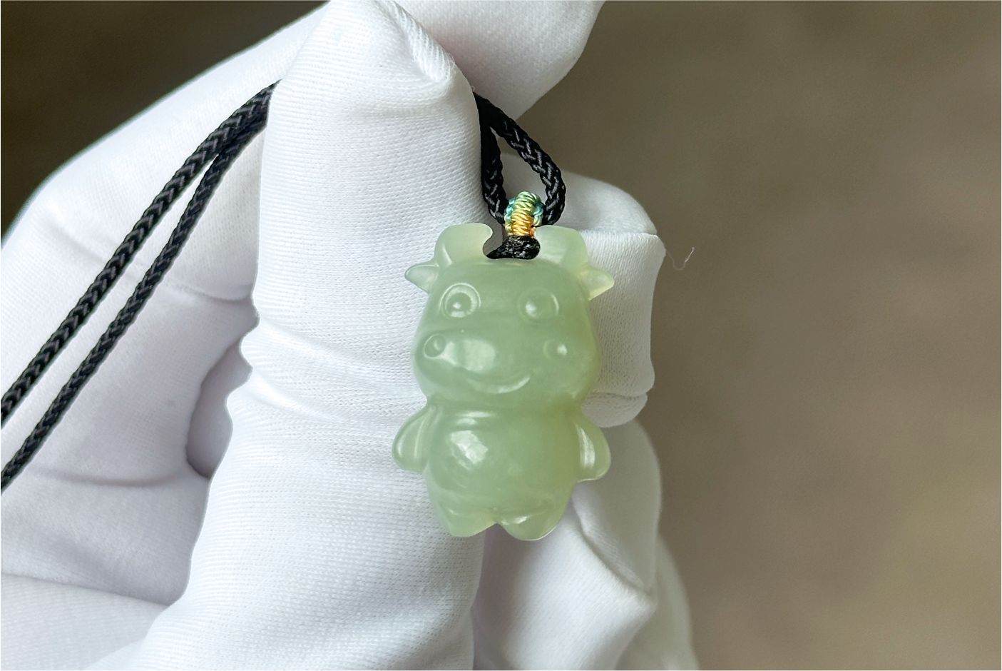 Certified Natural Lake-Green Nephrite Jade Ox Pendant | Small Carved Jade Pendant | 天然湖水绿软玉小牛吊坠