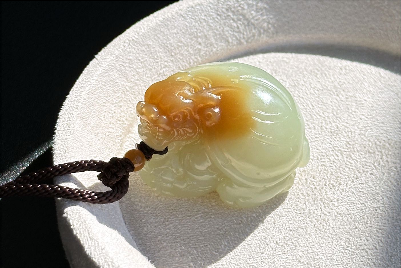 Certified Natural Sugar-White Nephrite Jade Hand Carved Dragon Turtle Pendant, 天然糖白玉手工雕刻龙龟吊坠