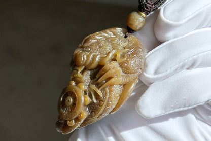 Big 94Grams, Certified Natural Full Brown Sugar Nephrite Jade Hand-Carved Dragon Small Handle / Big Pendant, 天然且末老红糖手工雕刻龙,小手把大挂件