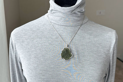12.27Grams, Authentic Raw Moldavite tektite Silver Warpped Pendant, Real Raw Moldavite Pendant, 天然稀有捷克陨石原石手工包纯银吊坠