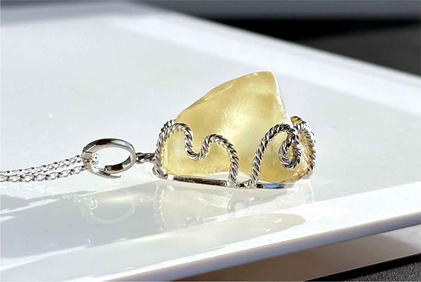 14.526Grams, Natural Authentic Libyan Desert Glass Tektite Silver Wrapped Pendant, Raw Libyan Desert Glass Pendant, 天然利比亚黄金陨石原石吊坠