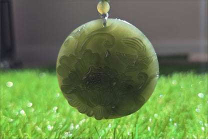 Certified Natural Lake Green Nephrite Jade Hand Carved Magpie and Peony Pendant, 天然湖水绿和田玉手工雕双面工牡丹喜鹊圆牌吊坠