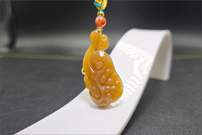 Certified Natural Qiemo Sugar Nephrite Jade Hand-Carved Ruyi Pendant, 天然且末糖手工雕刻如意吊坠
