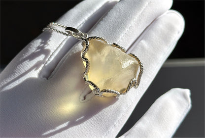 14.526Grams, Natural Authentic Libyan Desert Glass Tektite Silver Wrapped Pendant, Raw Libyan Desert Glass Pendant, 天然利比亚黄金陨石原石吊坠
