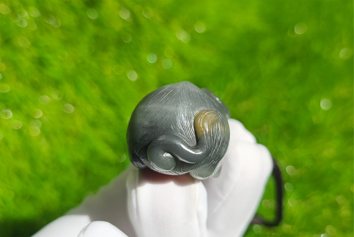 Certified Natural Loulan Tricolor Nephrite Jade Hand-Carved Ox Pendant, 天然楼兰三色和田玉手工雕刻牛吊坠（扭转乾坤）