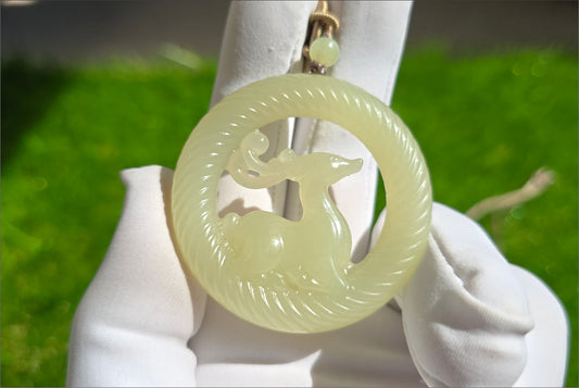 Certified Natural Qingshui Nephrite Jade Carved Deer Pendant, 天然白晴水和田玉雕刻梅花鹿圆牌吊坠