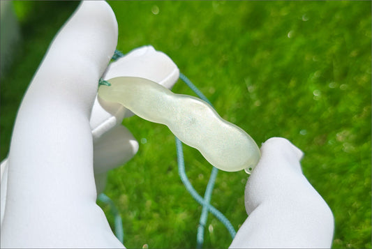 Certified Natural Icy Qingshui Nephrite Jade Hand Carved Lucky Bean Pendant, 天然晴水和田玉手工雕刻福豆吊坠