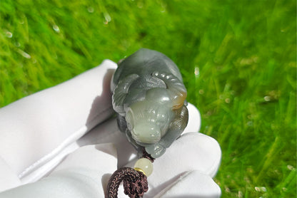 Certified Natural Loulan Tricolor Nephrite Jade Hand-Carved Ox Pendant, 天然楼兰三色和田玉手工雕刻牛吊坠（扭转乾坤）
