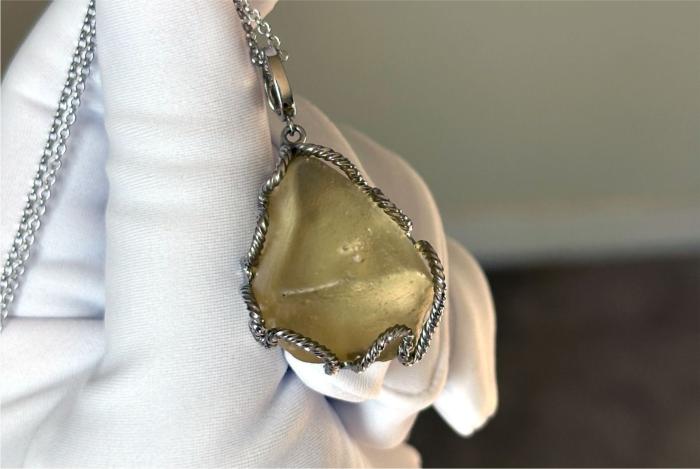 14.526Grams, Natural Authentic Libyan Desert Glass Tektite Silver Wrapped Pendant, Raw Libyan Desert Glass Pendant, 天然利比亚黄金陨石原石吊坠
