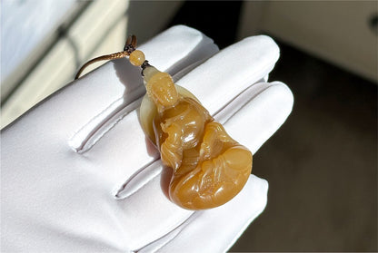 Certified Natural Golden Sugar-White Nephrite Jade Guanyin Pendant – Hand-Carved, 天然黄金糖白玉手工雕刻观音吊坠