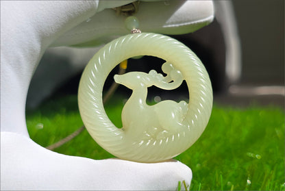 Certified Natural Qingshui Nephrite Jade Carved Deer Pendant, 天然白晴水和田玉雕刻梅花鹿圆牌吊坠