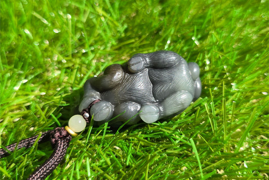 Certified Natural Loulan Tricolor Nephrite Jade Hand-Carved Ox Pendant, 天然楼兰三色和田玉手工雕刻牛吊坠（扭转乾坤）