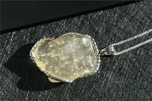 14.88Grams, Natural Authentic Libyan Desert Glass Tektite with Cristobalite inclusions Silver Pendant, Raw Libyan Desert Glass, 天然利比亚陨石吊坠