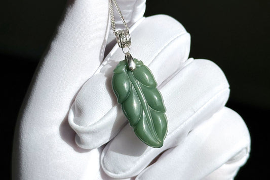 Certified High Grade Bluish-Green Jade Carved Left Pendant, Green Nephrite Pendant, 天然粉青碧玉叶子吊坠