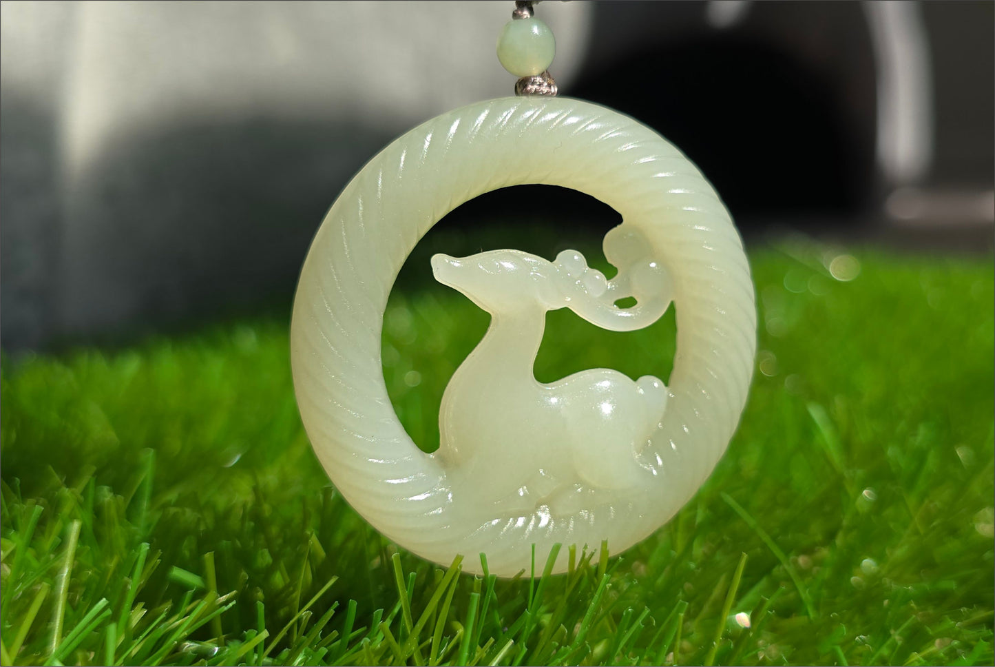 Certified Natural Qingshui Nephrite Jade Carved Deer Pendant, 天然白晴水和田玉雕刻梅花鹿圆牌吊坠