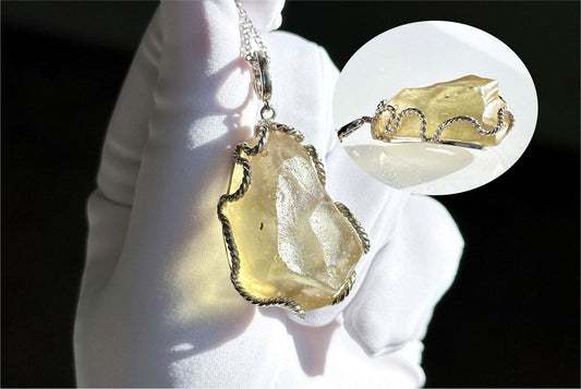 16.216Grams, Natural Authentic Libyan Desert Glass Tektite Silver Wrapped Pendant, Raw Libyan Desert Glass Pendant, 天然利比亚黄金陨石原石吊坠