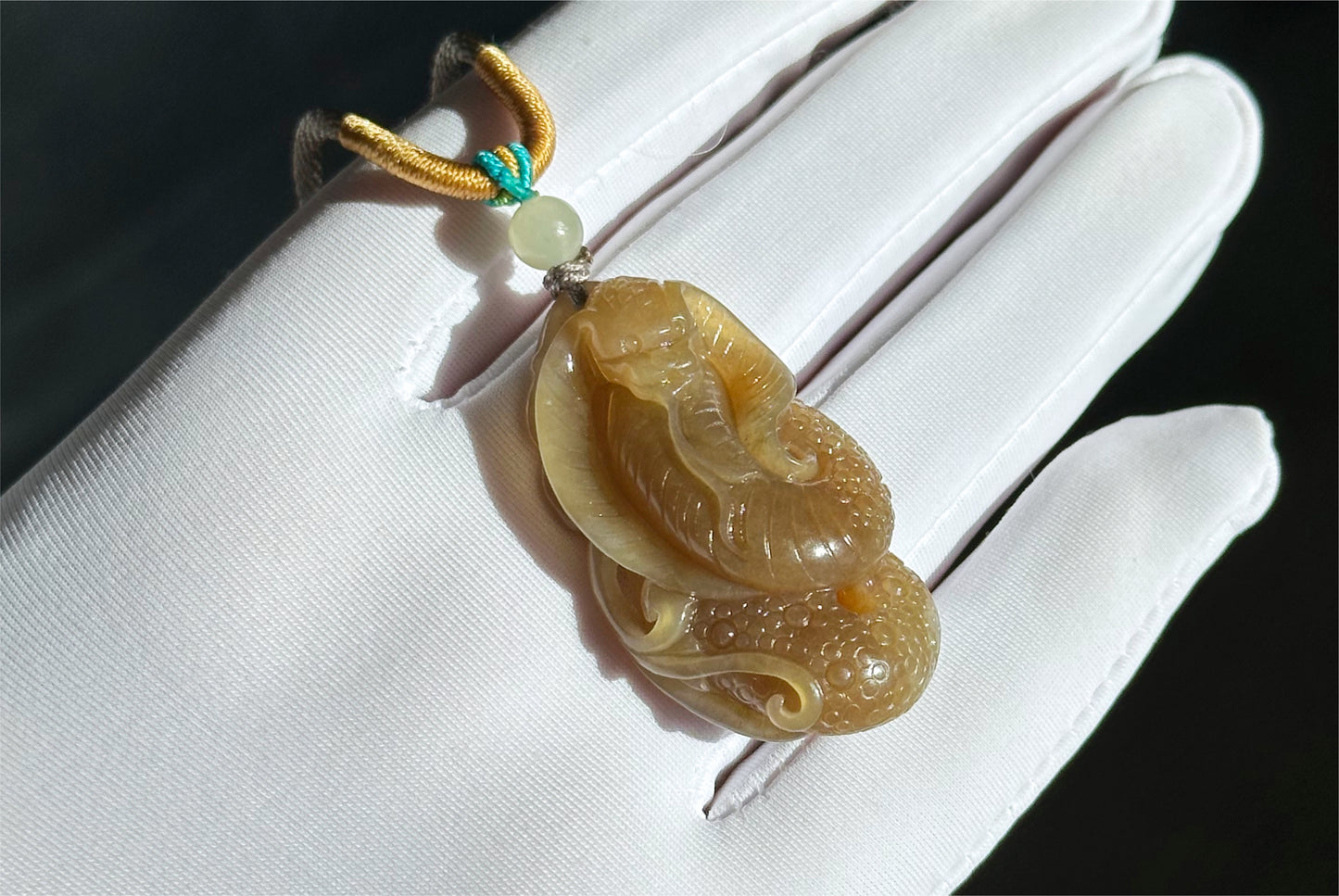 Certified Natural Yellow Sugar Nephrite Jade Hand-Carved Cobra Pendant – Jade Snake Pendant, 天然且末黄糖和田玉手工雕刻眼镜蛇吊坠吊坠