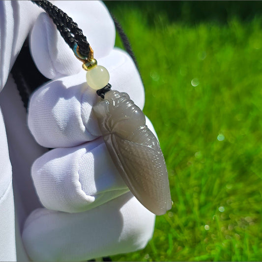 Certified Natural Emerald Green in Rich Smoky Purple Nephrite Jade Carved Cicada pendant, 天然浓烟紫带翠和田玉雕刻一鸣惊人(蝉)吊坠