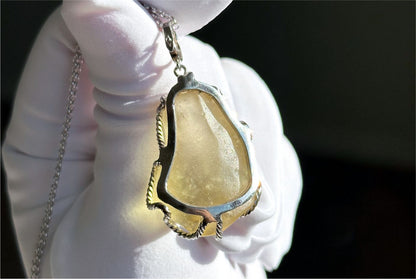 16.216Grams, Natural Authentic Libyan Desert Glass Tektite Silver Wrapped Pendant, Raw Libyan Desert Glass Pendant, 天然利比亚黄金陨石原石吊坠
