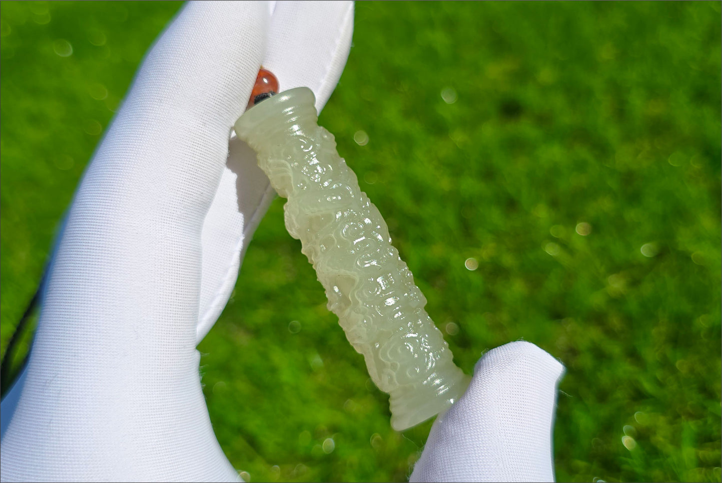 Certified Natural Icy Qing Shui Nephrite Jade Carved Dragon Pillar Pendant, 天然晴水和田玉雕刻龙盘柱吊坠