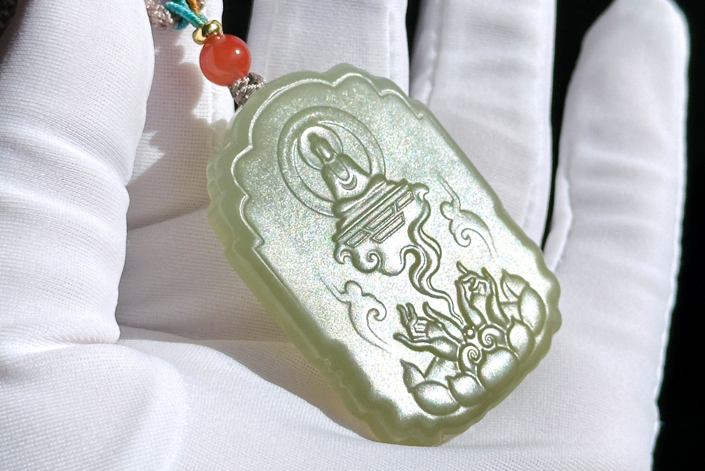 Certified Natural Qingshui Nephrite Jade Carved Guanyin Pendant, 天然晴水和田玉观音吊坠