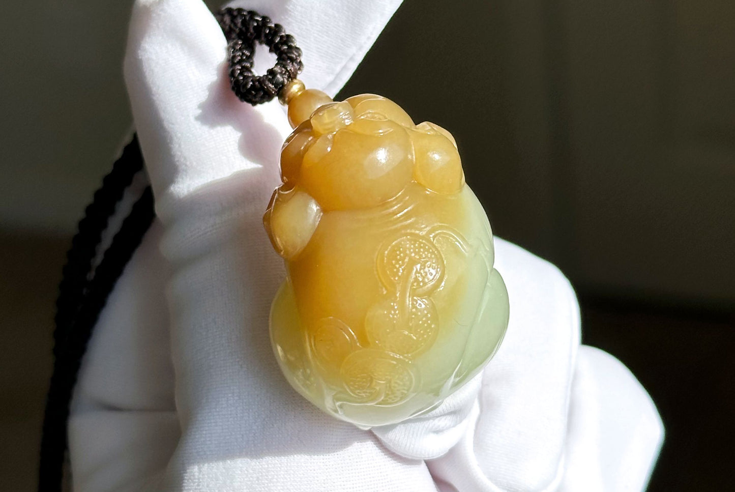 Certified Natural High-quality Qiemo Sugar-White Nephrite Jade Hand Carved "Fortune Pig" pendant, 天然精品且末糖白和田玉手工雕刻福猪吊坠