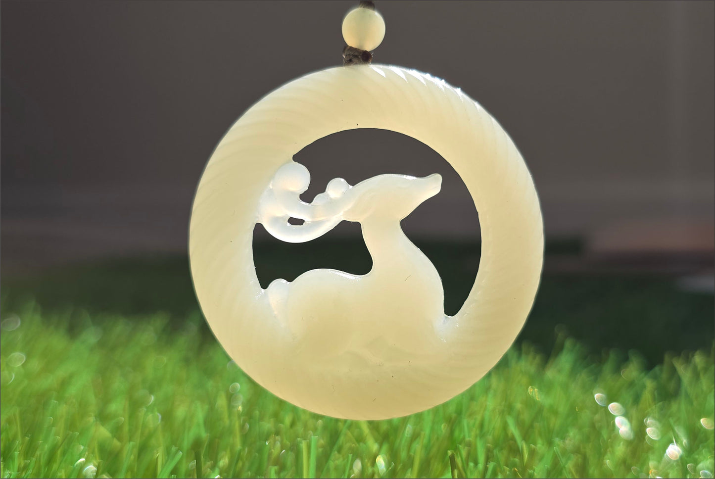 Certified Natural Qingshui Nephrite Jade Carved Deer Pendant, 天然白晴水和田玉雕刻梅花鹿圆牌吊坠