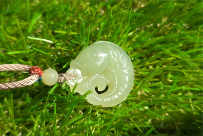 Certified Natural Qingshui Nephrite Jade Carved Koi Fish Pendant, 天然晴水和田玉雕刻锦鲤吊坠