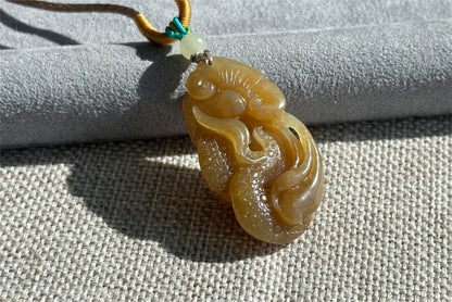 Certified Natural Yellow Sugar Nephrite Jade Hand-Carved Cobra Pendant – Jade Snake Pendant, 天然且末黄糖和田玉手工雕刻眼镜蛇吊坠吊坠