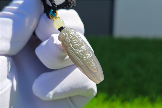Certified Natural Emerald Green in Rich Smoky Purple Nephrite Jade Carved Cicada pendant, 天然浓烟紫带翠和田玉雕刻一鸣惊人(蝉)吊坠