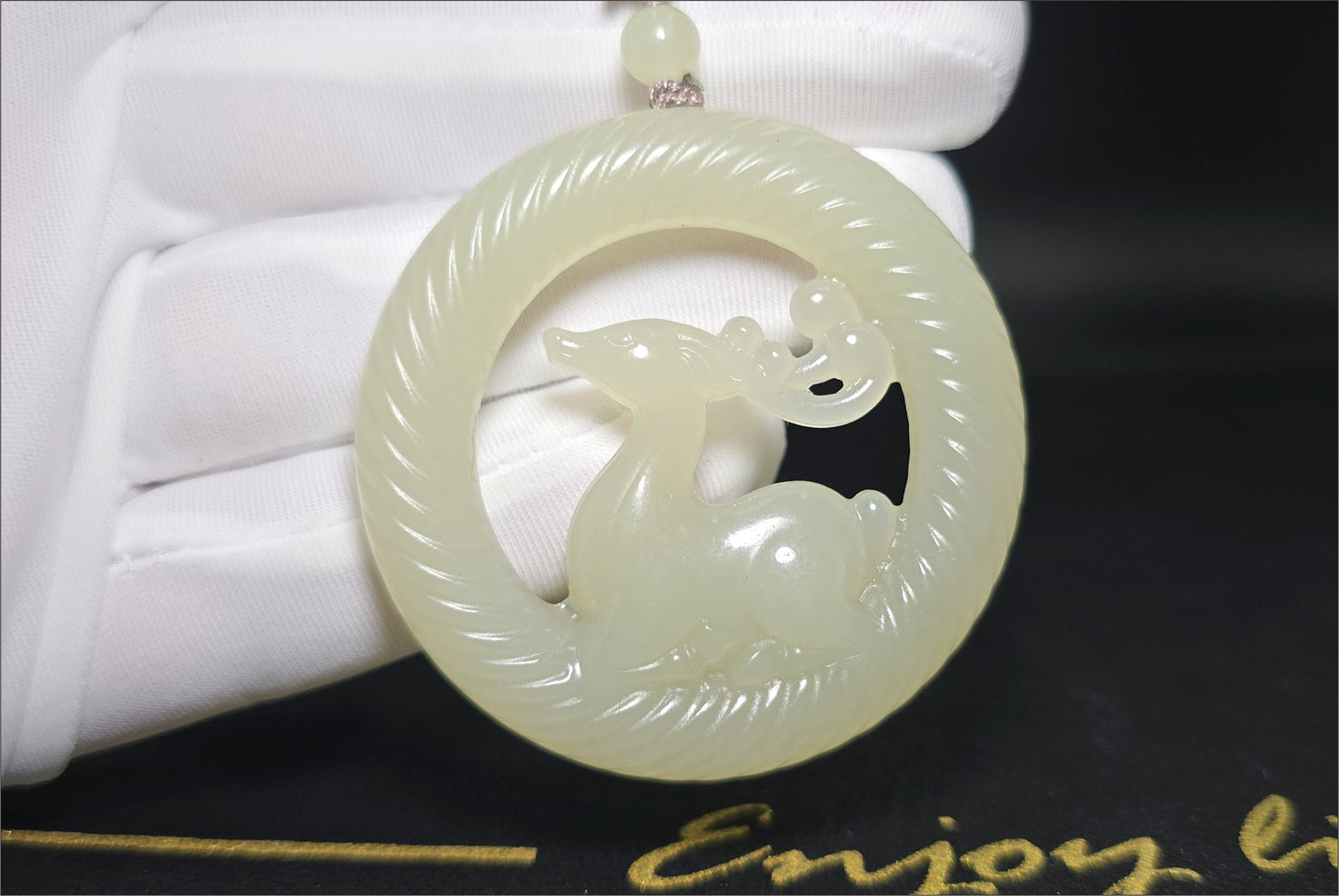 Certified Natural Qingshui Nephrite Jade Carved Deer Pendant, 天然白晴水和田玉雕刻梅花鹿圆牌吊坠