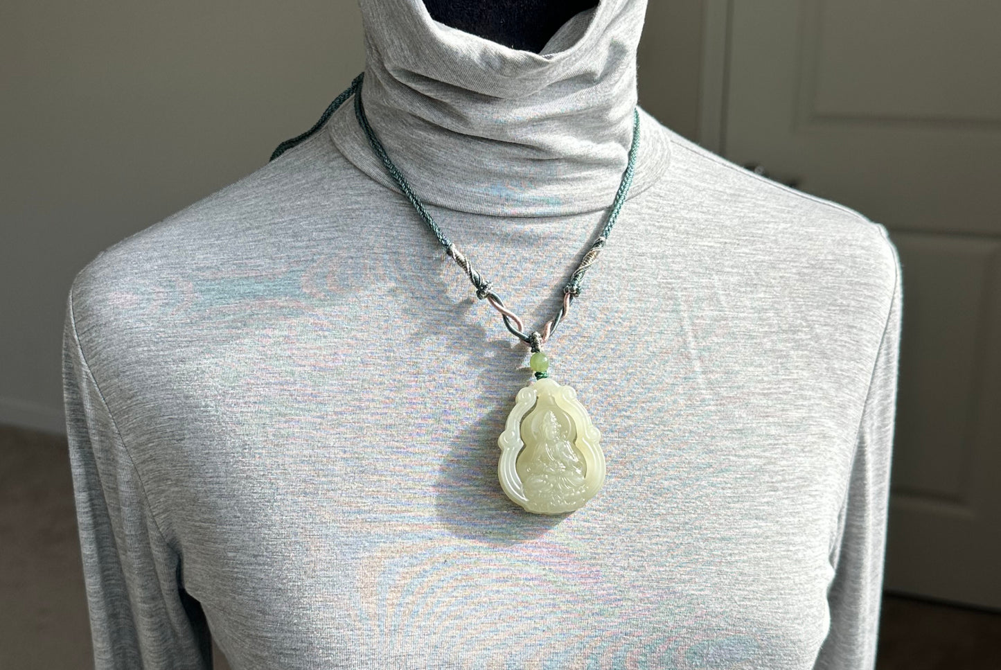 Certified Natural Qingshui Nephrite Jade Carved Gourd Guanyin Pendant, 天然晴水和田玉葫芦观音吊坠