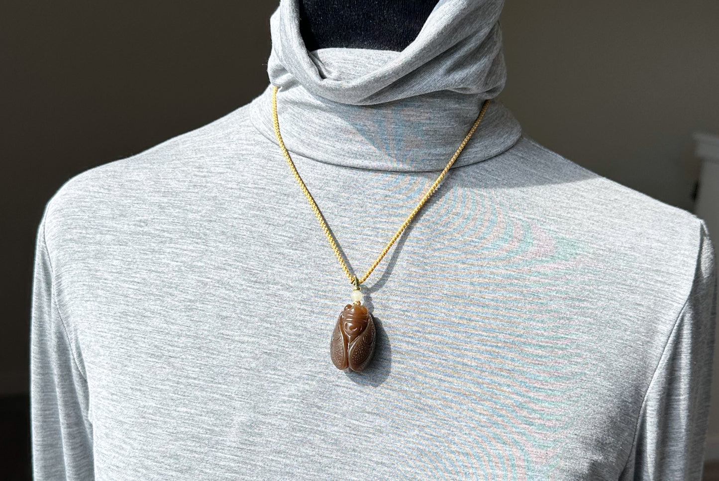Certified Natural Full Brown Sugar Nephrite Jade Hand-Carved Cicada Pendant, 天然且末糖手工雕刻一鸣惊人(蝉)吊坠