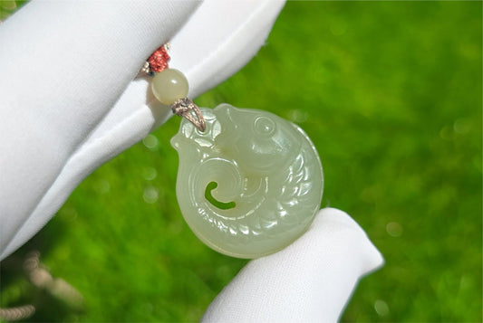 Certified Natural Qingshui Nephrite Jade Carved Koi Fish Pendant, 天然晴水和田玉雕刻锦鲤吊坠