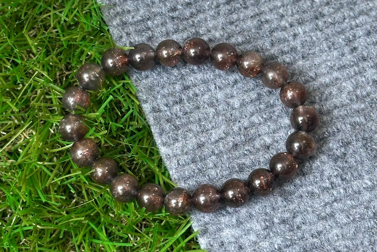 8.5mm+, Certified Natual Sunstone In Iolite Bracelet, "BLOODSHOT" IOLITE, Natural Cordierite Bracelet,  天然收藏级滴血堇青石金草莓堇青石手串