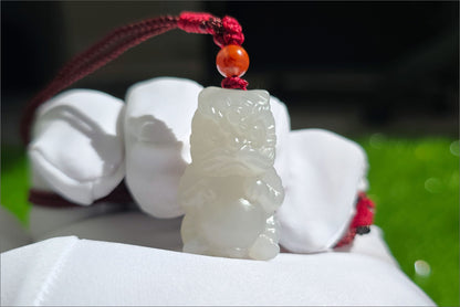 Certified Natural Smoky Gray Nephrite Jade Carved Lion Dance Pendant, 天然浅烟紫和田玉雕刻醒狮吊坠