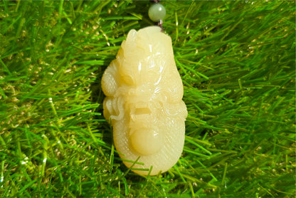 Certified Natural Ruoqiang yellow nephrite jade hand-carved dragon pendant, 天然若羌黄口和田玉手工雕刻龙吊住