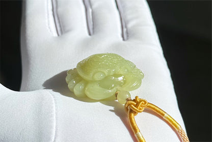 Certified Natural Ruoqiang Yellow Nephrite Jade Carved Crab Pendant, 天然若羌黄口和田玉雕刻螃蟹吊坠