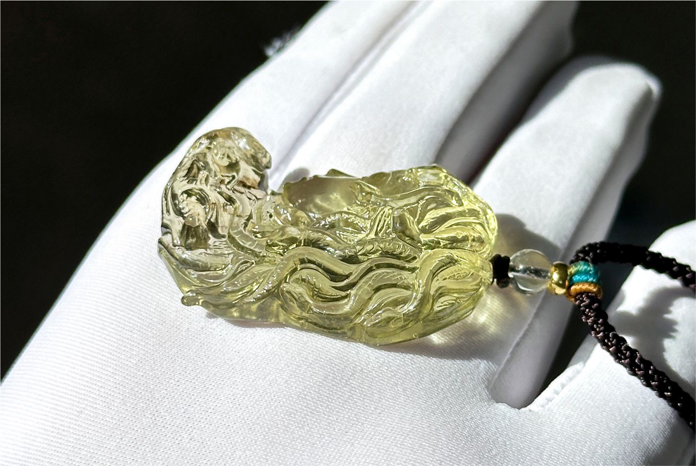 12.648 grams, Natural Top Grade High Clarity Authentic Libyan Desert Glass Tektite Carved Medusa Pendant, 天然透体利比亚陨石雕刻美杜莎吊坠
