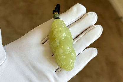 Certified Natural High-Quality Ruoqiang Yellow Nephrite Jade Hand-Carved God of Wealth Pendant, 天然若羌黄口手工雕刻财神吊坠