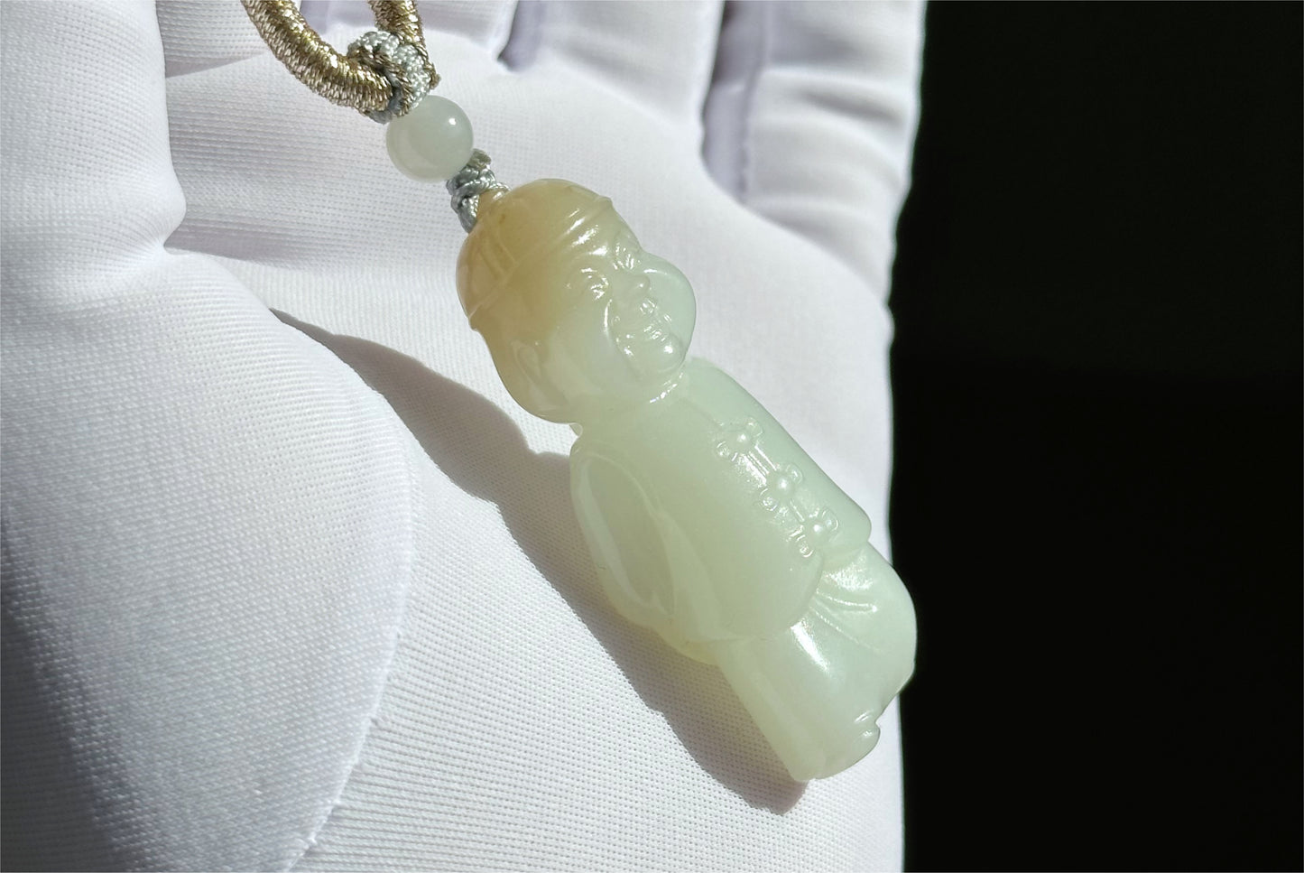 Certified Natural Russian White Nephrite Jade Hand Carved Little Wealth Bringer Pendant, 天然俄料和田白玉带糖手工雕刻小地主吊坠