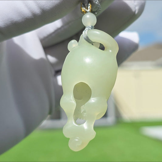 Certified Natural Qiemo Warm White Nephrite Jade Hand-Carved Skull Pendant, 天然且末白和田玉手工雕刻骷髅吊坠