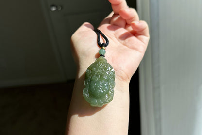 Certified Natural Lake-Green Nephrite Jade Carved Yellow Jambhala Pendant, 天然青海老料湖水绿雕刻黄财神头吊坠