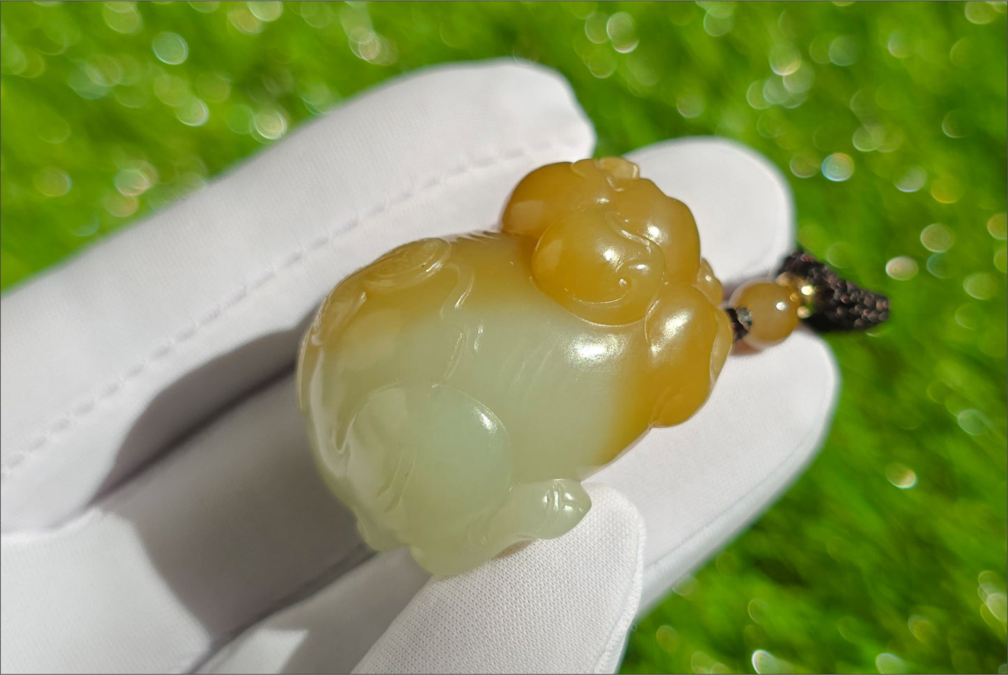 Certified Natural High-quality Qiemo Sugar-White Nephrite Jade Hand Carved "Fortune Pig" pendant, 天然精品且末糖白和田玉手工雕刻福猪吊坠