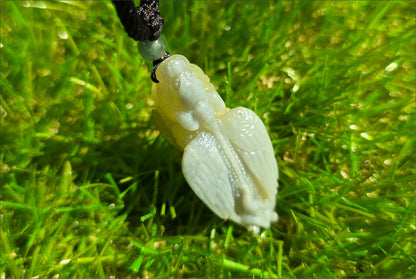 Certified Natural Ruoqiang Blue and Yellow Nephrite Jade Hand Carved Flying Pixiu Pendant, 天然若羌蓝皮黄口手工雕刻飞天貔貅吊坠