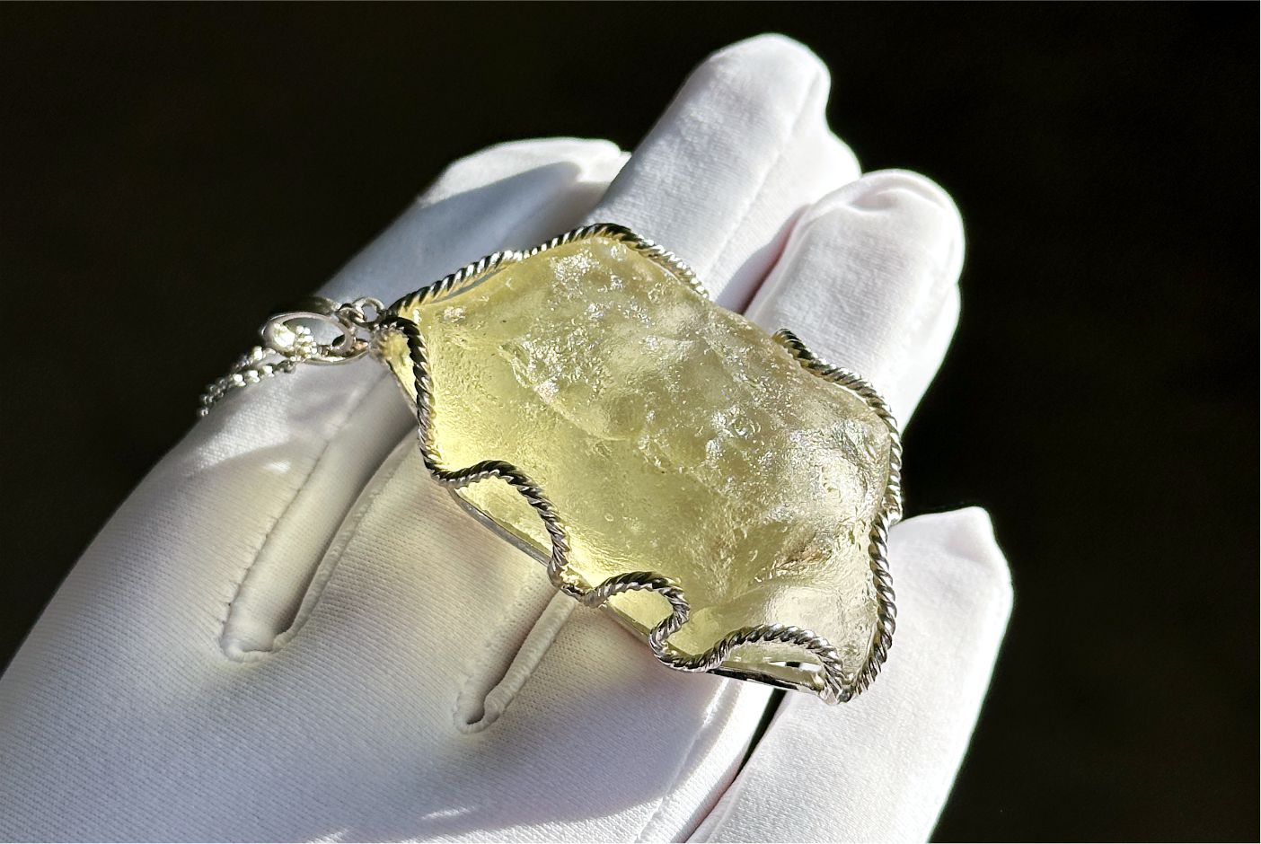 27.785Grams, Natural Authentic Libyan Desert Glass Tektite Silver Wrapped Pendant, Raw Libyan Desert Glass Pendant, 天然利比亚黄金陨石原石吊坠