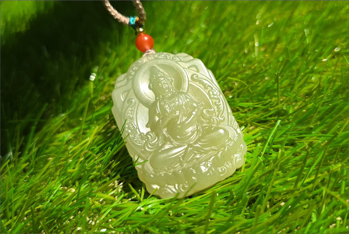 Certified Natural Qingshui Nephrite Jade Carved Guanyin Pendant, 天然晴水和田玉观音吊坠